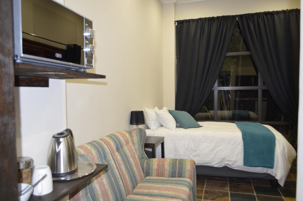 Birrea Guest House Polokwane Exterior photo